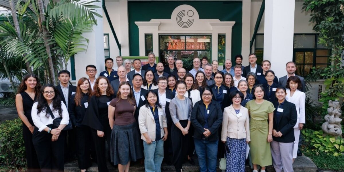 Die Teilnehmerinnen und Teilnehmer des Auftakttreffens  (© Vertigo Video Productions Co Ltd)